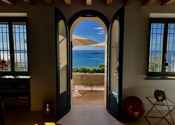 Neu- Villa Ventinove Zauberhaft Renovierte Landhausvilla Mit Traumhaftem 180-Seeblick Und Park Gardone Riviera