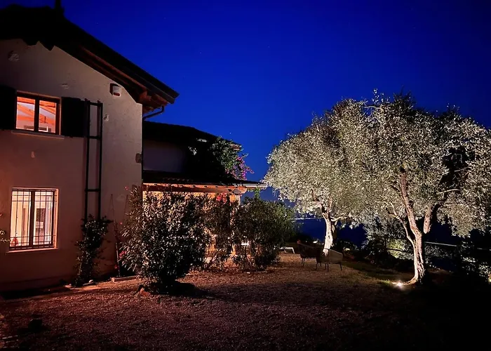 Neu- Villa Ventinove Zauberhaft Renovierte Landhausvilla Mit Traumhaftem 180-Seeblick Und Park Gardone Riviera